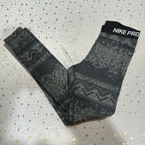 Womens Nike pro leggings